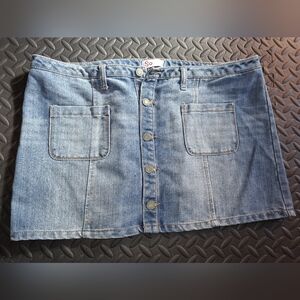 SO Denim Button-Front Mini Skirt - Light Blue SIZE 17